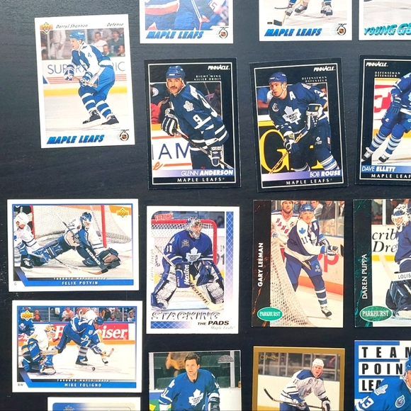 30+ Toronto Maple Leafs Hockey Cards from the 90's From Various Sets! - Picture 2 of 3